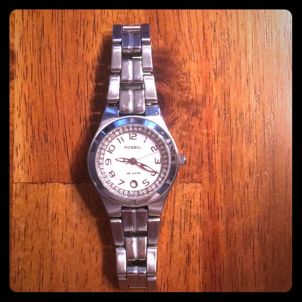 GUC Fossil Watch. Silver.